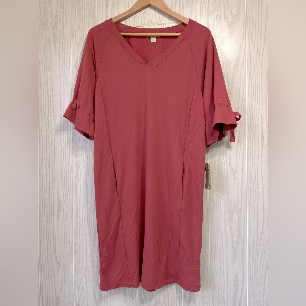 Energe World Wear Coral (M) soft dress featuring pockets & lace cuff bow ties